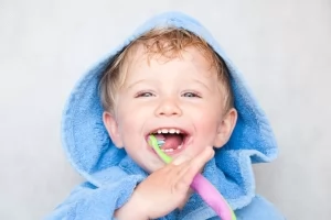 Сколько молочных зубов должно быть у детей в разном возрасте